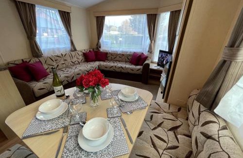 South Molton Apartment | Riverside Park & Country Club