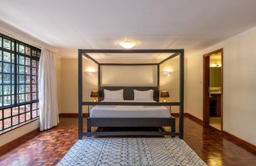 Westlands Apartment | Riverside Park Tropical Oasis by YourHost, Nairobi