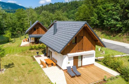 Hrib pri Hinjah Ski Chalet | Riverside Resort Stari Malni Kolpa