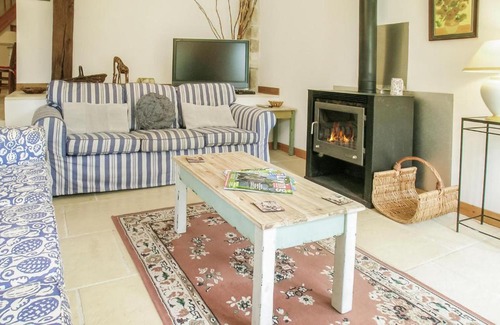La Barde House | Riverside Retreat