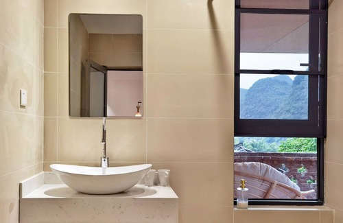Yangshuo Hotel | Riverside Retreat Hotel
