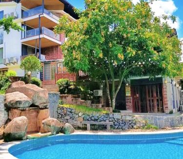 Yangshuo Hotel | Riverside Retreat Hotel