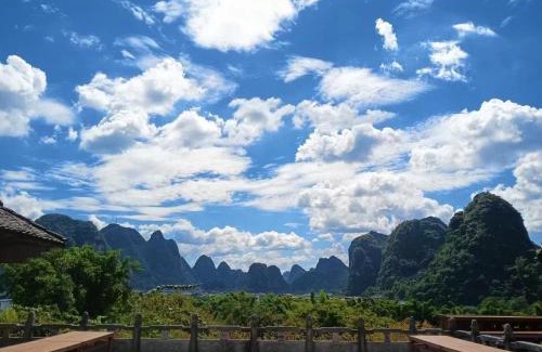 Yangshuo Hotel | Riverside Retreat Hotel