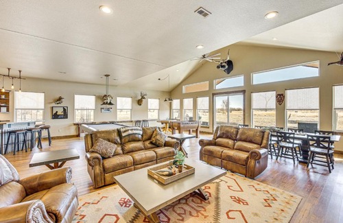 Bridgeport House | Riverside Retreat in Bridgeport with Game Room!