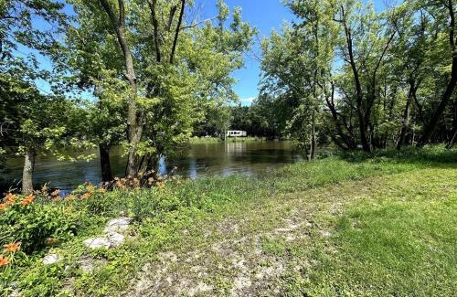 Janesville House | Riverside Retreat - Renovated Home on 15 Acres!