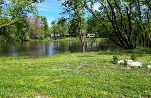 Janesville House | Riverside Retreat - Renovated Home on 15 Acres!