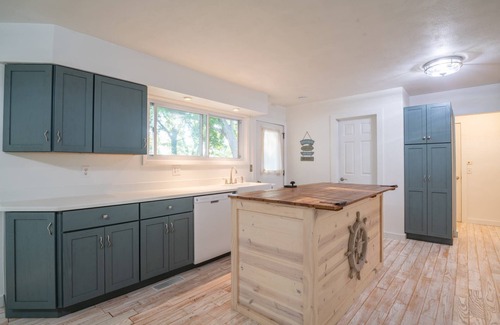 Peoria Heights House | Riverside Retreat