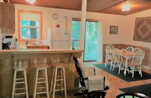 Elkins House | Riverside Retreat