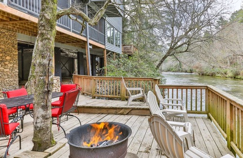 Ellijay Cabin | Riverside Runaway | Ellijay, GA