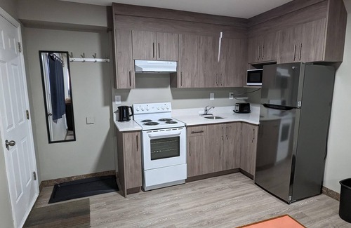 Medicine Hat Hotel | Riverside Suites