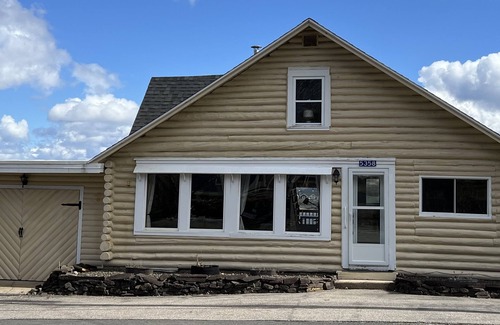 Annapolis Royal Cabin | Riverside Sunrise Cabin Well appointed, family & pet friendly cabin on the river