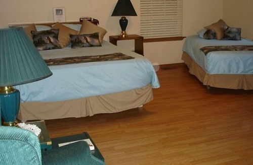 Lakeview House | Riverside Vacation Homes WHITE RIVER! by BULL SHOALS DAM & LAKE!