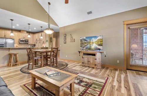 Coeur d'Alene House | Riverstone Condo 308