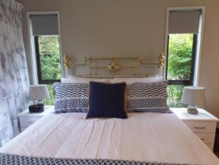 Geraldine Bed & Breakfast | Riverstone House