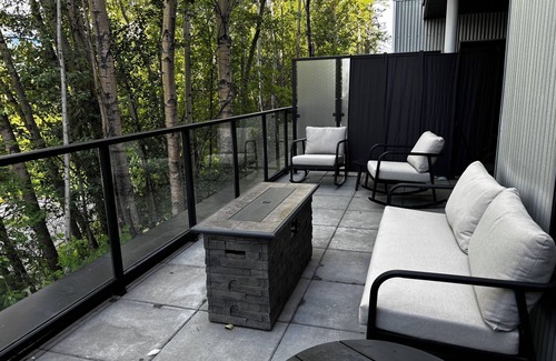 Golden Condo | Riverstone Peak & Pines