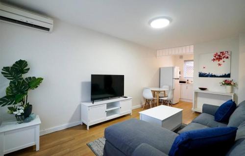 Rivervale Apartment | Rivervale Cosy Stunner Sleeps 2