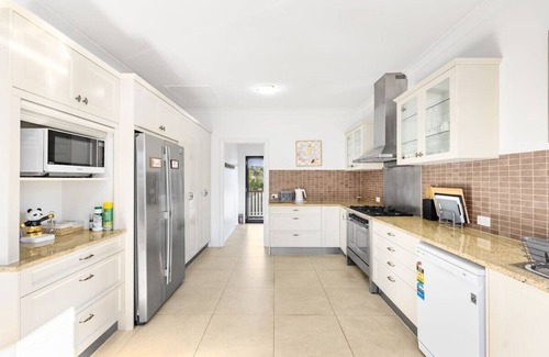 Loganholme House | RiverView 5Bs Home near Freeway&Shops @ Loganholme