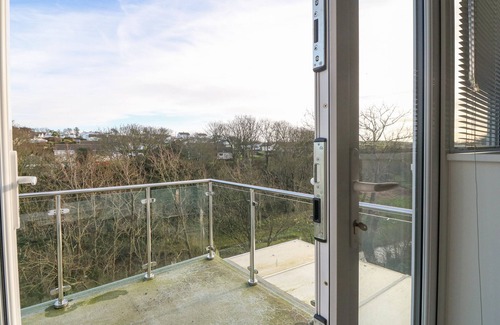 Cemaes Bay Cottage | Riverview Apartment