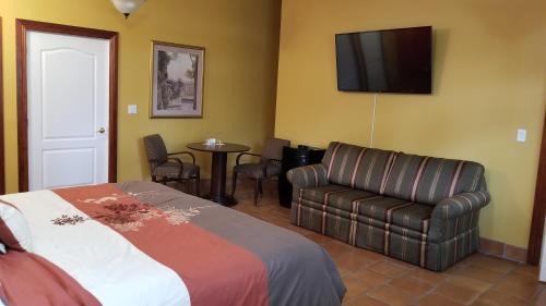 Lansdowne Bed & Breakfast | Riverview B&B