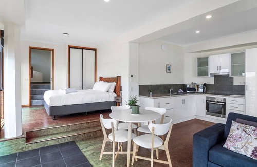 Warrnambool House | Riverview - Breath taking views of the Hopkins River