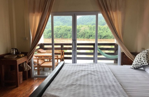 Muang Ngoi Neua Hotel | Riverview Bungalows & GH