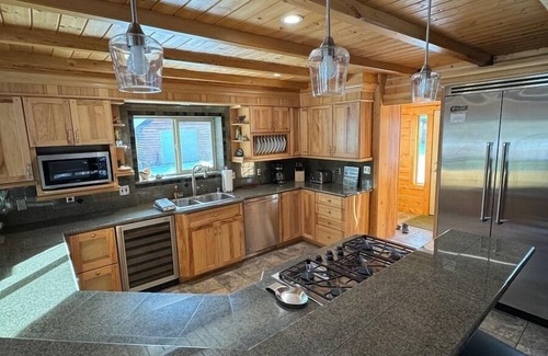 Cooper Landing Cabin | Riverview Cabin - Incredible Log Home at Eagle Landing Resort