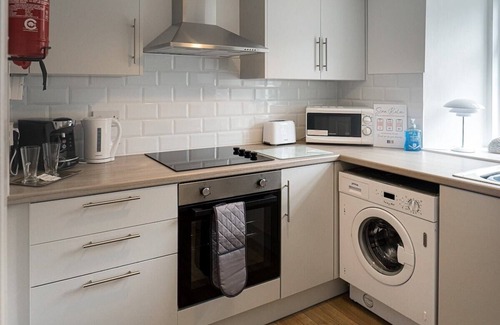 Lanark Apartment | Riverview Cottage gorgeous 1 bedroom cottage
