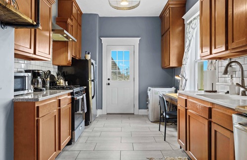 Jeffersonville House | Riverview Escape | 1 Mi to Downtown Louisville