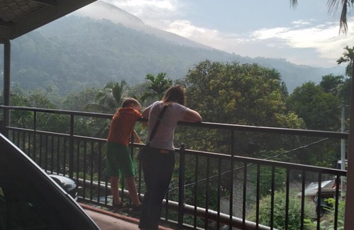 Udunuwara House | RIVERVIEW Guest
