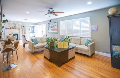 Little Pocket House | Riverview Huge Yard, Quiet Cul-de-Sac, Perfect for Families