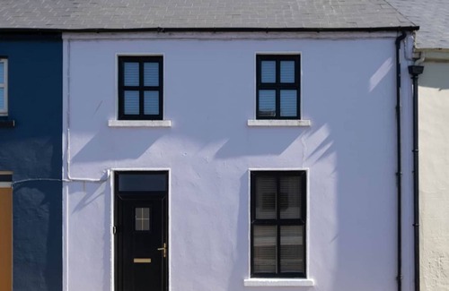 Ennistimon House | RiverView - In the Market Town of Ennistymon, Riverview - a short walk to EVERYTHING Ennistymon