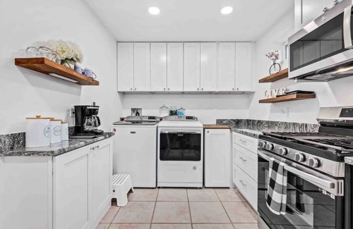 Edgewater House | Riverview Retreat on Warehouse Creek - sleeps 6