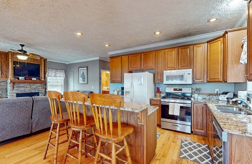 Shallotte House | Riverview Wonders | Waterfront house in Shallotte with balcony & river views