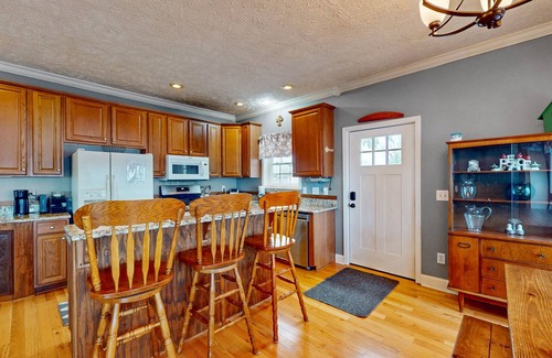 Shallotte House | Riverview Wonders | Waterfront house in Shallotte with balcony & river views