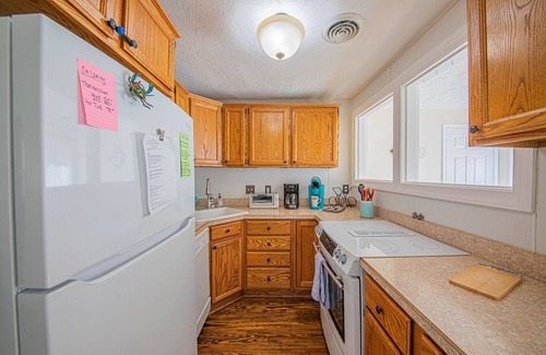 Issue House | RiverWalk ~ A Home for large Families ~ A short walk to the water !