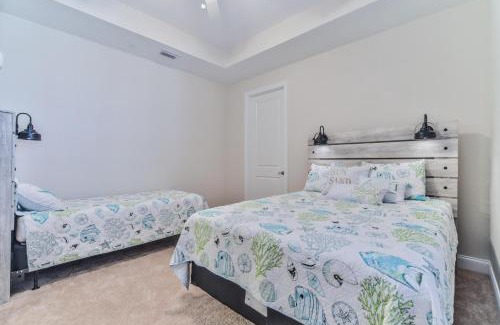 North Causeway Apartment | Riverwalk Penthouse With Riverviews