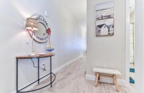 North Causeway Apartment | Riverwalk Penthouse With Riverviews