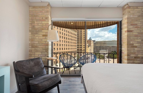 Main - Military Plaza Hotel | Riverwalk Plaza