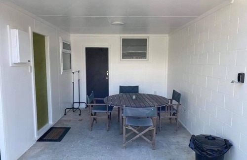 Turangi House | Riverway Lodge 5 Bedroom, 2 kitchens, 3 Bathroomsn