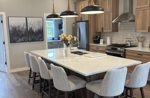 Duluth House | RiverWest Rivers Edge on the River - Brand New -20% off Bike Rentals