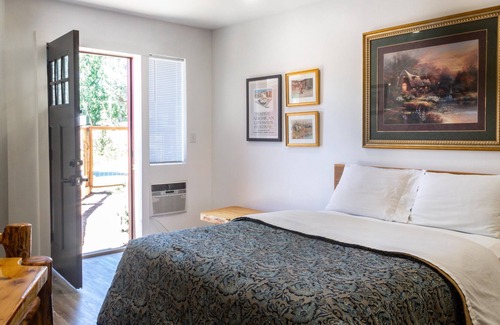 Delta Apartment | Riverwood Inn Hotel Grand Kitchenette Suite