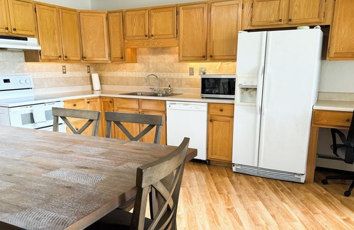 Delta Hotel | Riverwood Resort on the Gunnison
