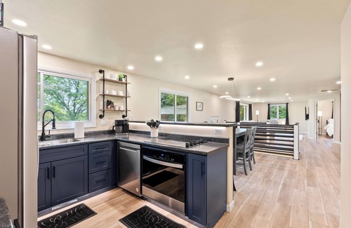 Sheboygan Falls House | Riverwoods Retreat - 3 King Beds! Spectacular 3Bed 3Bath Home Near Road America!