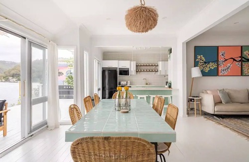 Berowra Waters House | Rivescape Holiday Home at Berowra Waters