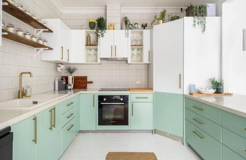 Berowra Waters House | rivescape holiday home at Berowra Waters