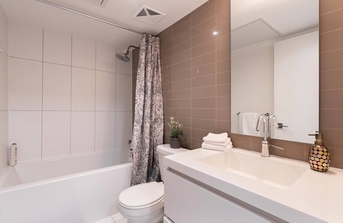 CityPlace Apartment | Rivetstays - Dan Leckie