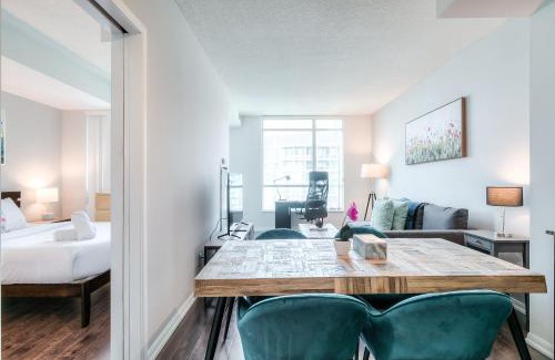 Fort York Apartment | Rivetstays- The Neptune I