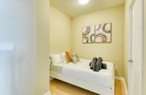 CityPlace Apartment | RivetStays - The Parade 2