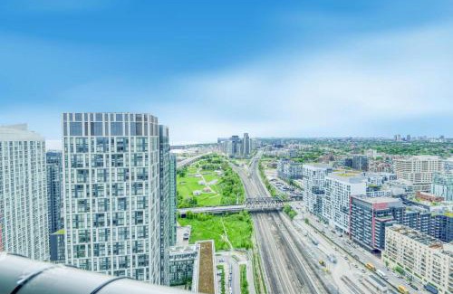 CityPlace Apartment | RivetStays - The Parade 2