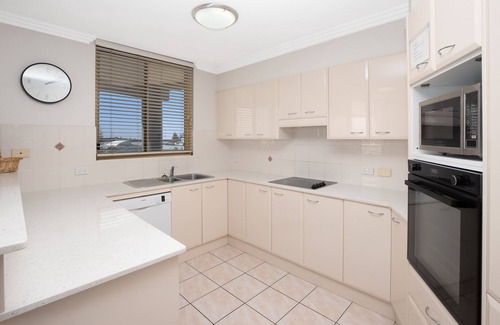 Port Macquarie Apartment | Riviera 306 - Views over the Hastings River